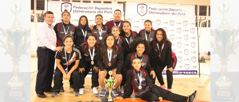 Villarreal obtiene tercer puesto en torneo universitario de futsal damas